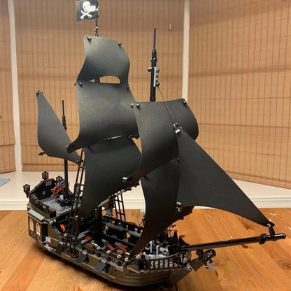 The Black Pearl & Queen Anne's Revenge Set